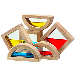 Cuburi din lemn cu apa colorata