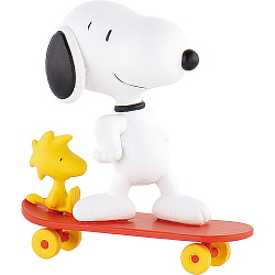 Peanuts - Figurina Snoopy pe skateboard