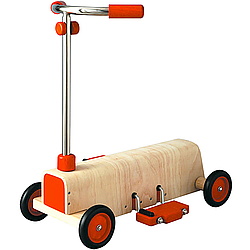 Scooter din lemn